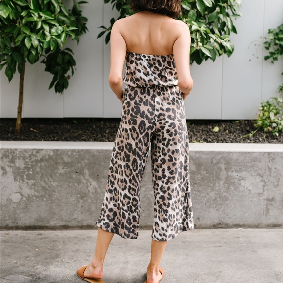Leopard Cropped Jumpsuit - Picture 8 of 8